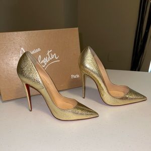 Christian Louboutin So Kate Pumps